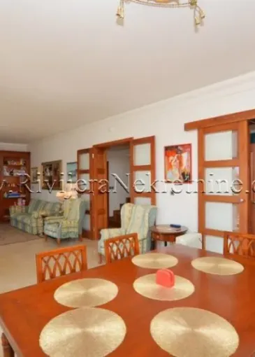 Villa zum Verkauf in Herceg Novi