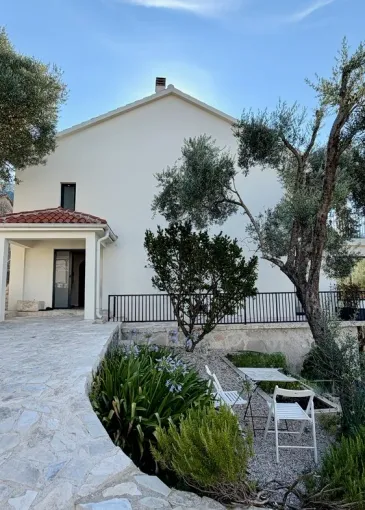 Villa in vendita a Teodo