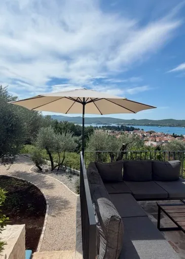 Villa in vendita a Teodo