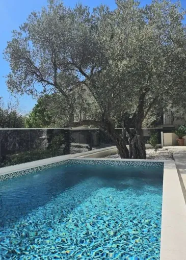 Villa en venta en Rijeka Reževići