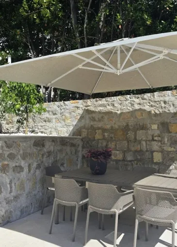 Villa en venta en Rijeka Reževići