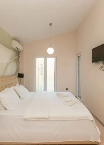 Villa for sale in Dobrota