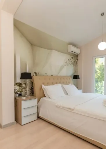 Villa for sale in Dobrota