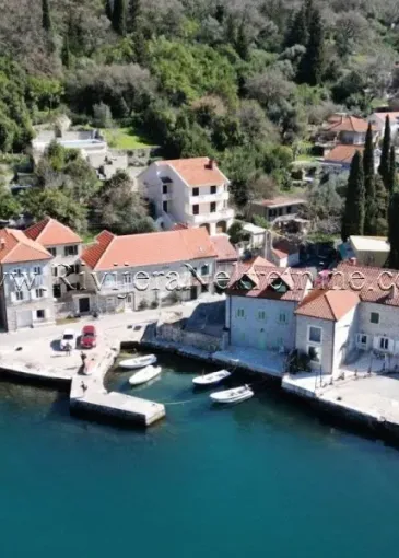 Villa for sale in Lepetane