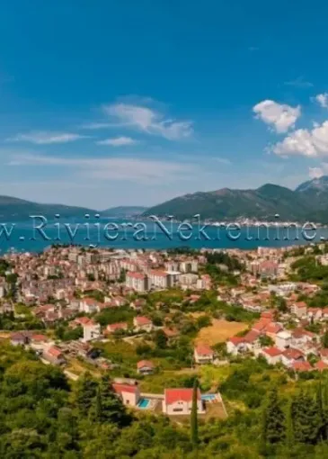 Villa for sale in Tivat