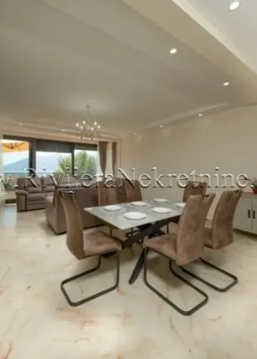 Villa for sale in Tivat