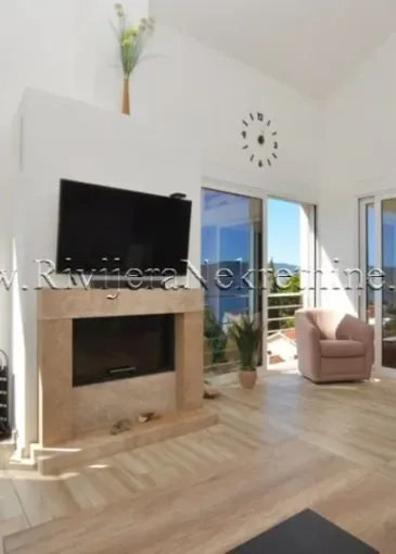 Villa for sale in Kumbor