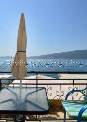 Villa for sale in Bijela