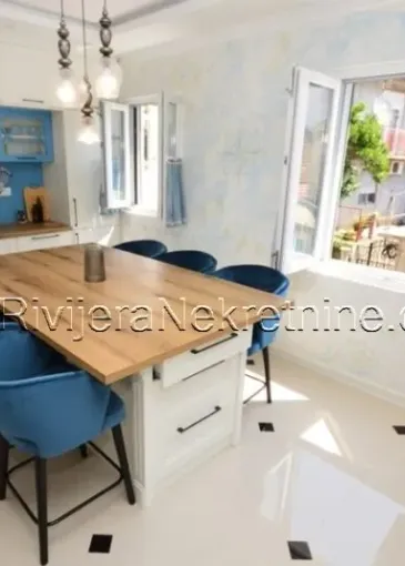 Villa for sale in Bijela