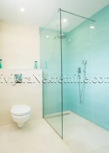 Villa for sale in Stoliv