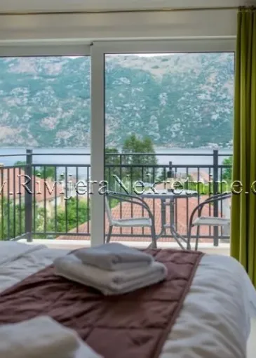 Villa for sale in Stoliv