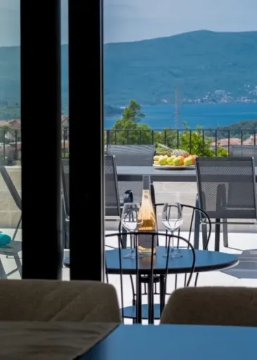 Villa for sale in Mrčevac