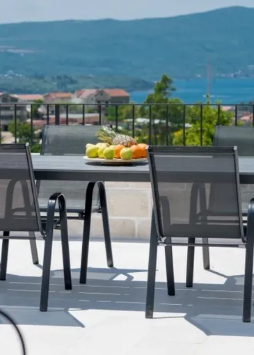 Villa for sale in Mrčevac