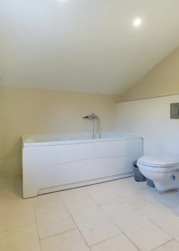 Villa for sale in Stoliv