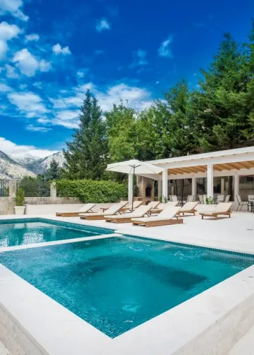 Villa for sale in Stoliv