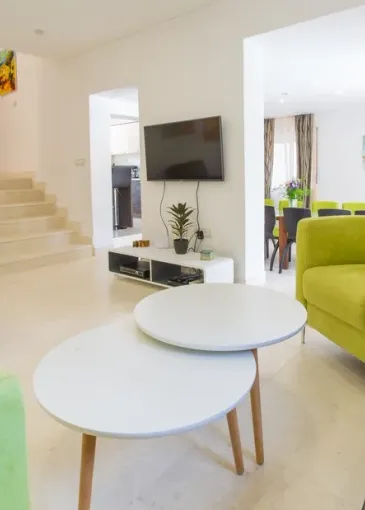 Villa for sale in Stoliv