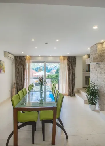 Villa for sale in Stoliv