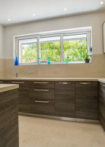 Villa for sale in Stoliv