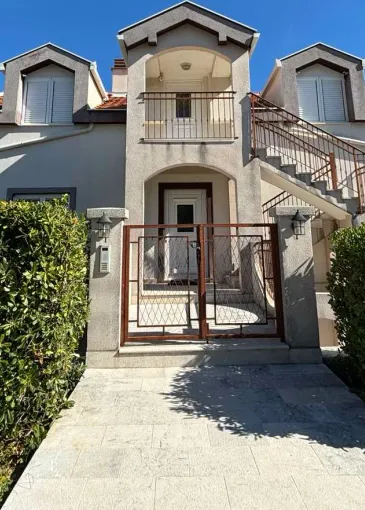Villa for sale in Radovići
