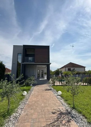 Villa for sale in Podgorica