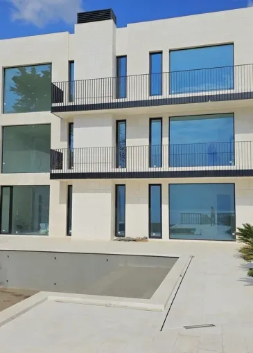 Villa for sale in Krstac