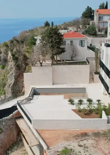 Villa for sale in Krstac